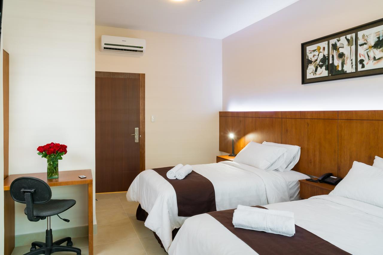 Hotel La Ría Durán Esterno foto